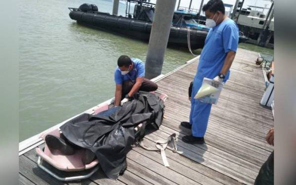 Mayat dihantar ke Hospital Seberang Jaya Pulau Pinang untuk tindakan selanjutnya.