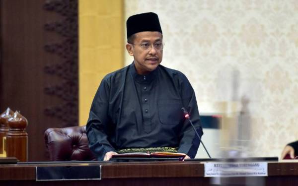 Ahmad Samsuri ketika membacakan titah Sultan Mizan sempena Istiadat Pembukaan Penggal Kelima Dewan Undangan Negeri ke-14 di sini pada Isnin.