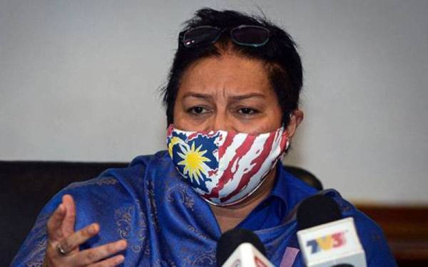 Azalina - Foto Bernama