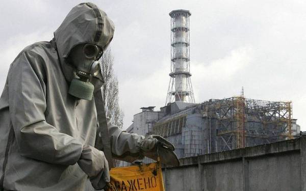 Loji nuklear Chernobyl, kira-kira 110 kilometer di utara Kyiv, pernah mengalami tragedi kemalangan nuklear paling teruk dalam sejarah manusia pada 26 April 1986.