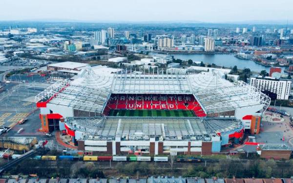 Old Trafford gelanggang Manchester United.