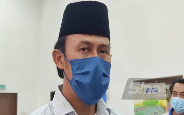 Mohd Sabirin ketika sidang media semasa Program Agihan Perdana Bantuan Ramadan dan Syawal Tahun 2022 di Masjid Tengku Ampuan Jemaah Bukit Jelutong, di sini pada Selasa.