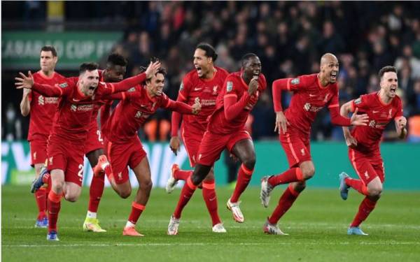 Liverpool berpeluang pintas Manchester City jika tewaskan Watford. - Foto goal.com