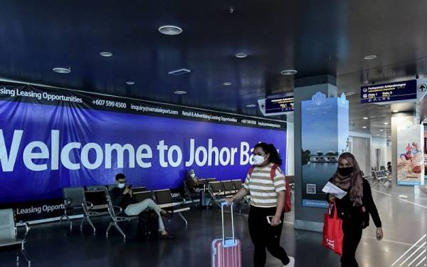 Seramai lima juta pelancong antarabangsa dijangka berkunjung ke Johor sempena pembukaan semula sempadan negara hingga Disember ini.- Foto Bernama