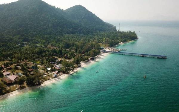 Pulau Tioman yang kaya dengan keindahan alam semula jadi. - Foto 123rf