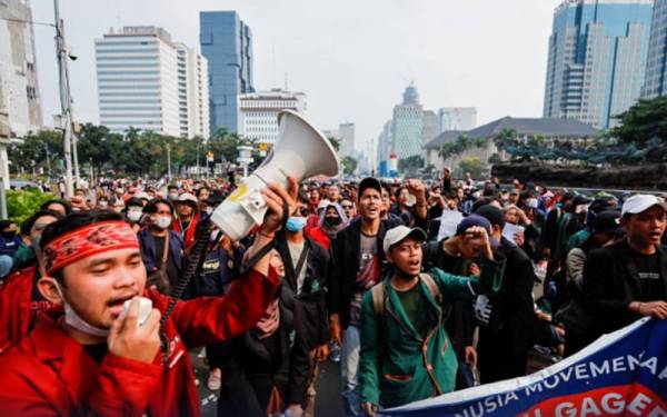 Pelajar Indonesia yang melakukan tunjuk perasaan di Jakarta. - Agensi