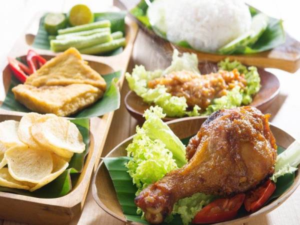 MYSaveFood@Ramadan berusaha mengumpulkan makanan di bazar Ramadan yang tidak terjual untuk diagihkan bagi mengelakkan pembaziran.