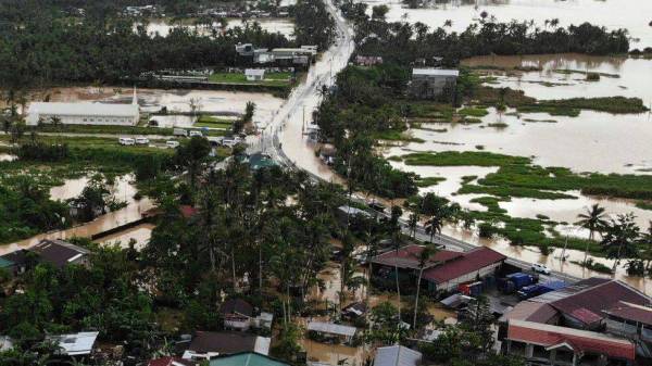 Megi membawa hujan lebat di wilayah tengah dan selatan Filipina pada 10 April lalu, mengakibatkan kejadian banjir dan tanah runtuh di beberapa perkampungan di wilayah Leyte. Foto Getty Images