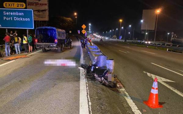 Mangsa kemalangan di Kilometer 259.3 Lebuhraya Utara-Selatan arah utara dihantar ke HTJ untuk tindakan lanjut.