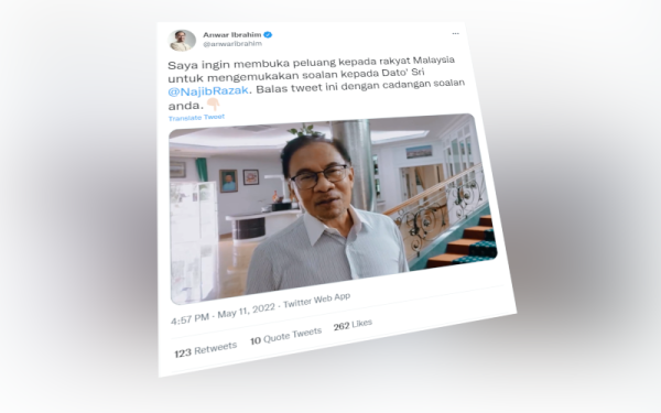 Tangkap layar Anwar dalam video siaran di akaun Twitternya pada Rabu