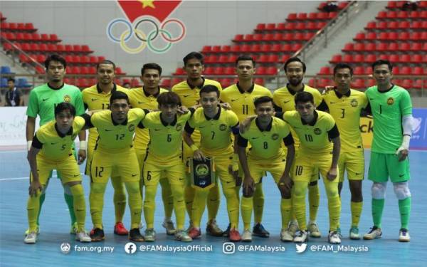 Skuad futsal negara yang beraksi berdepan Thailand petang Rabu. - Foto Facebook FAM