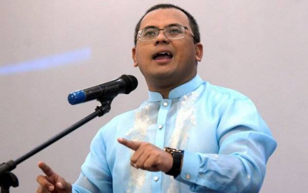 Amirudin berucap pada Majlis Mesra Aidilfitri 2022 dan Rapat Mega #KitaSemuaKeadilan Aspirasi Kota Raja di Dewan Tulip Majlis Bandaraya Shah Alam (MBSA) Bukit Naga Seksyen 32 Shah Alam pada Isnin. - Foto Bernama 