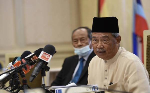 Muhyiddin pada sidang media selepas mempengerusikan Mesyuarat MPN Bil.5/2022 di Kementerian Kewangan pada Selasa. - Foto Bernama