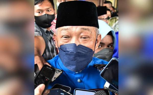 Bung Moktar ketika ditemui pemberita selepas menghadiri majlis Jamuan Aidilfitri BN Sabah, Kota Kinabalu.