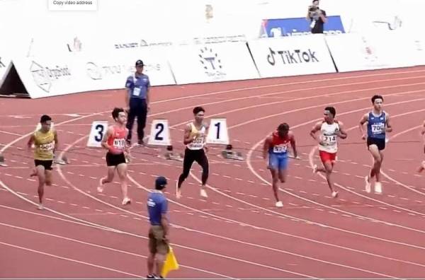 Penyertaan Muhammad Azeem (tiga dari kiri) dibatalkan pada saringan kedua acara 100m di Stadium Nasional My Dinh.