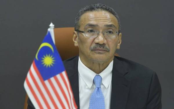 Hishammuddin bermesyuarat dua hala secara maya bersama rakan sejawatnya, Menteri Pertahanan Nasional Republik Korea Selatan, Suh Wook di Wisma Pertahanan hari ini. - Foto Bernama
