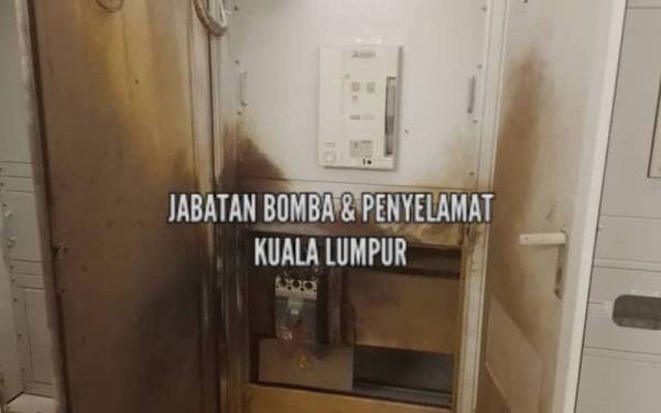 Kejadian berlaku apabila salah satu kotak suis pendawaian di tapak pembinaan tersebut terbakar