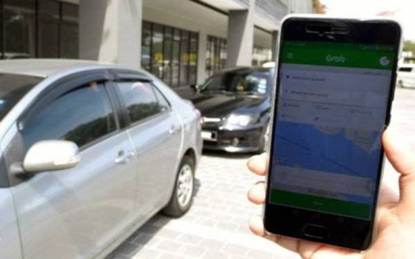 Kerajaan akan memantau perkhidmatan e-hailing dari semasa ke semasa. Gambar hiasan