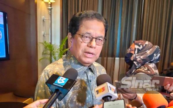 Johan ditemui pemberita selepas selesai Forum Media Nasional Mengintai Landskap Masa Depan Media sempena Hari Wartawan Nasional (Hawana) 2022 di Hotel Hatten, di sini pada Ahad.