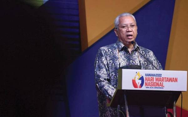 Annuar berucap ketika hadir pada Majlis Kemuncak Hari Wartawan Nasional (HAWANA) 2022 yang berlangsung di Hotel Hatten hari ini. -Foto Bernama