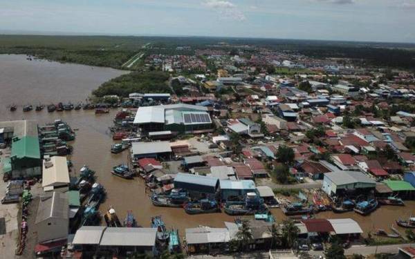 Perkampung an nelayan Bagan Sungai Besar