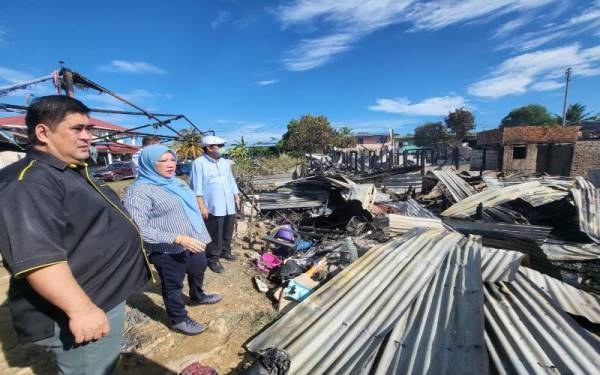 Shahelmey melawat lokasi tapak kebakaran dan bertemu dengan penduduk yang terjejas di Kampung Contoh, Petagas, Putatan.