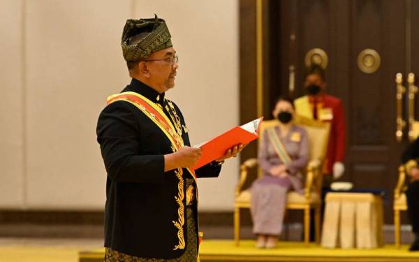 Muhammad Sanusi menyampaikan ucapan sembah sempena Sambutan Hari Ulang Tahun Keputeraan ke-80 Sultan Kedah, Sultan Sallehuddin Sultan Badlishah pada Majlis Istiadat Menyembah Tahniah dan Penganugerahan Darjah serta Bintang Kebesaran di Balairung Seri Besar, Istana Anak Bukit,di sini pada Ahad.