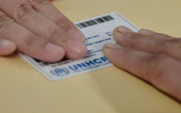 KDN menjalankan siasatan berhubung pemberian kad UNHCR kepada individu yang bukan pelarian dari negara bergolak. - Gambar hiasan/Foto AFP