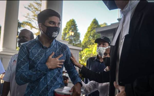 Syed Saddiq Syed Abdul Rahman hadir di Kompleks Mahkamah Kuala Lumpur pada Selasa. - Foto Bernama 