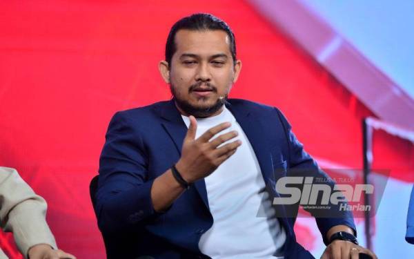 Wan Agyl ketika menjadi panelis pada Wacana Sinar Edisi Ke-353 bertajuk E-Hailing: Harga Naik, Kenapa dan Ada Solusi Ke? di Kompleks Karangkraf, Shah Alam pada Jumaat.