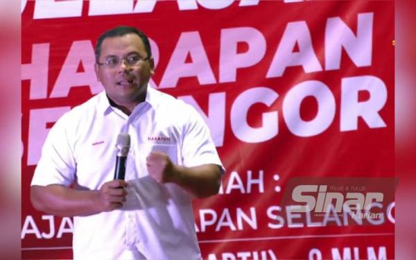 Amirudin semasa berucap pada Ceramah Jelajah Harapan Selangor Peringkat Daerah Kuala Selangor di Padang Kampung Permatang pada Sabtu.