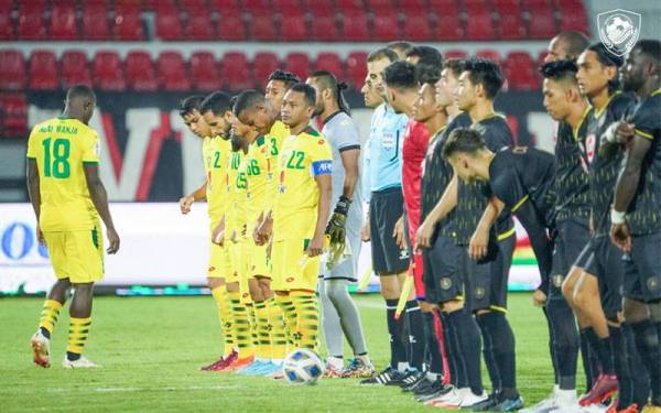 Syazwan (tengah) semasa memimpin KDA FC menewaskan Kaya FC 4-1 pada perlawanan Kumpulan G Piala Asia 2022 pada 27 Jun lalu di Bali, Indonesia. FOTO KDA FC