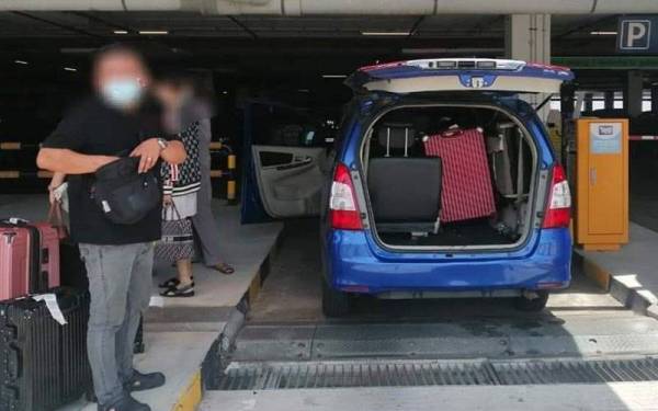 Antara kenderaan yang disita dalam operasi &#039;ulat&#039; di KLIA2, Sepang pada Isnin.