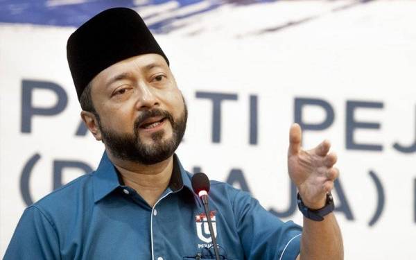 Mukhriz