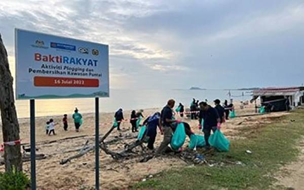 Aktiviti plogging dan pembersihan pantai di lima lokasi itu telah berjaya mengutip sampah berjumlah 3.68 tan keseluruhannya.