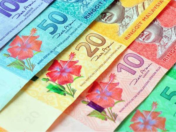 Ringgit dijangka meneruskan kemerosotan berbanding dolar Amerika Syarikat (AS) pada minggu depan disebabkan inflasi tinggi. - Gambar hiasan