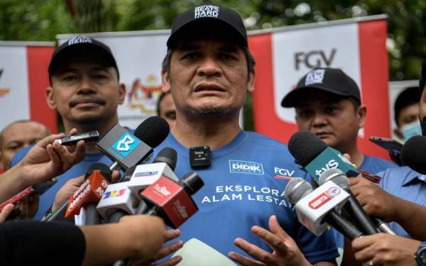 Mohd Radzi ketika ditemui pemberita pada pelancaran program rintis Eksplorasi Alam Lestari di Zoo Negara hari ini. Foto Bernama