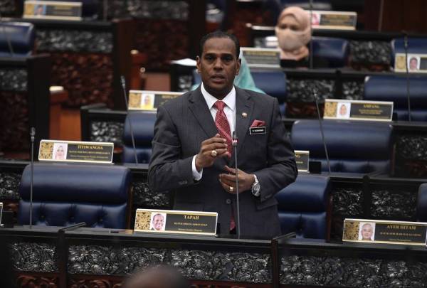 Saravanan ketika menggulung perbahasan Rang Undang-Undang Sistem Insurans Pekerjaan (Pindaan) 2022 di peringkat jawatankuasa di Dewan Rakyat pada Isnin. - Foto Bernama