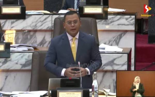 Amirudin semasa berucap semasa sidang DUN pada Rabu.