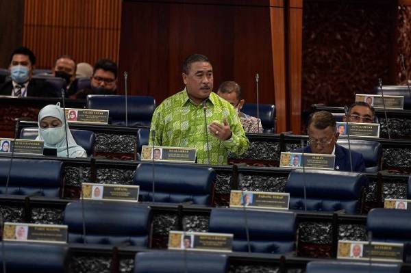  Ismail ketika bercakap pada Mesyuarat Kedua Penggal Kelima Parlimen ke-14 bagi Dewan Rakyat di Bangunan Parlimen pada Khamis. - Foto Bernama