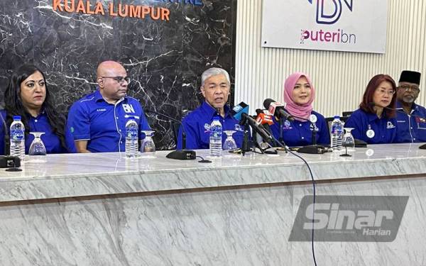 Ahmad Zahid pada sidang akhbar selepas merasmikan Konvensyen Puteri Barisan Nasional (BN) di Pusat Dagangan Dunia Kuala Lumpur (WTCKL) pada Ahad.