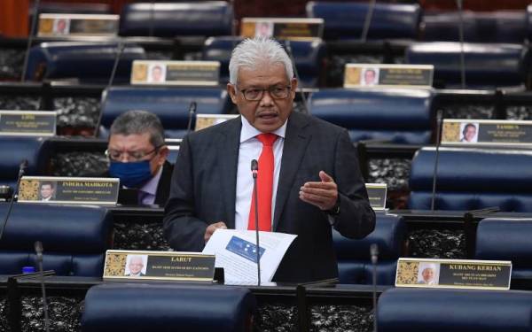 Hamzah Zainudin. - Foto Bernama.