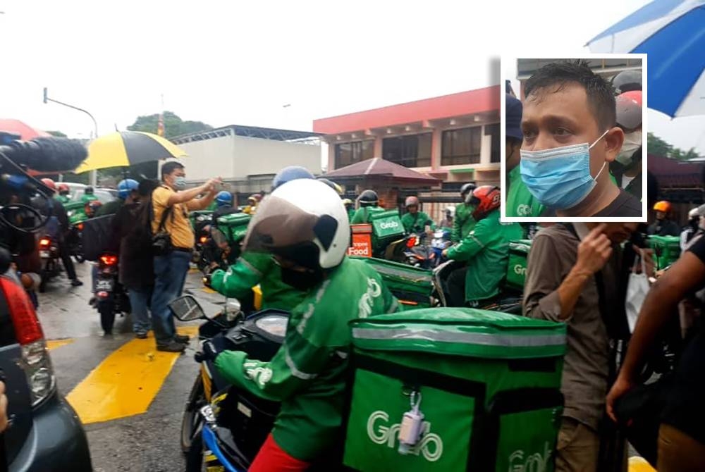 Hampir 100 penghantar makanan hadir menghantar memorandum mengandungi enam tuntutan. (Gambar kecil: Muhammad Firdaus)