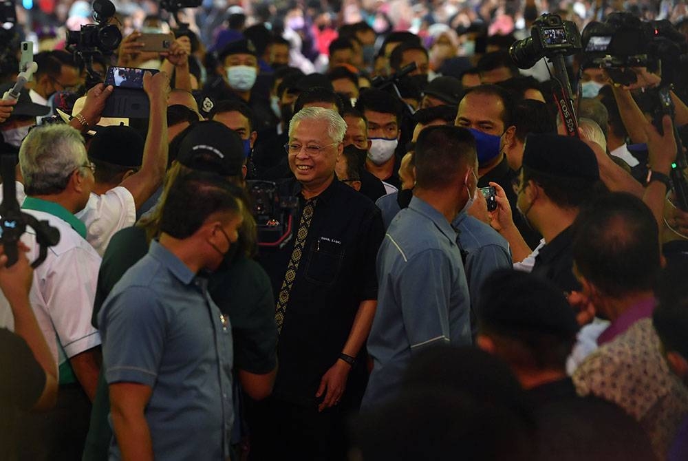 Ismail Sabri (tengah) ketika hadir pada Majlis Perasmian Pameran Pertanian, Hortikultur dan Agro-Pelancongan Malaysia (MAHA) 2022 di MAEPS pada Sabtu. - Foto Bernama