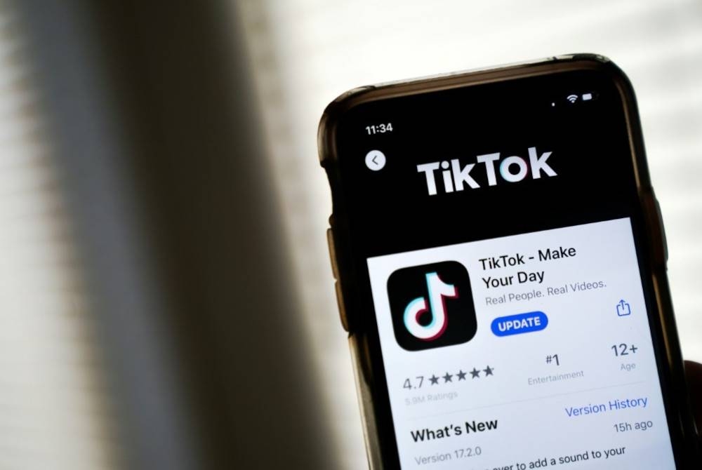 Ramai golongan remaja AS lebih suka menggunakan TikTok. - Foto AFP