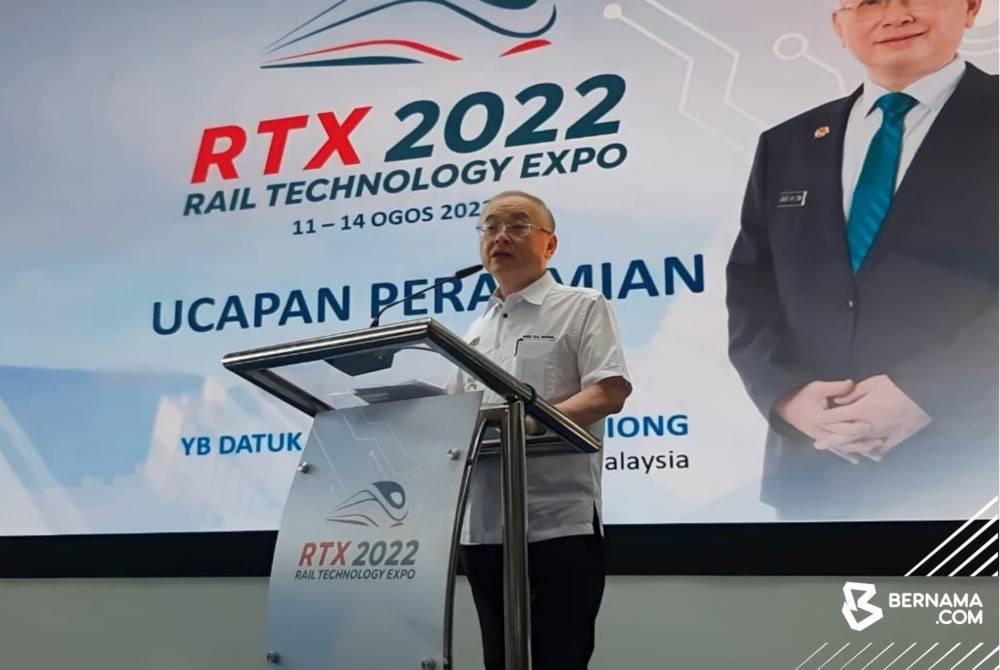 Menteri Pengangkutan Datuk Seri Dr Wee Ka Siong ketika majlis pelancaran Rail Technology Expo 2022 (RTX 2022) di Stesen Sentral Kuala Lumpur, pada Khamis. - Foto Bernama