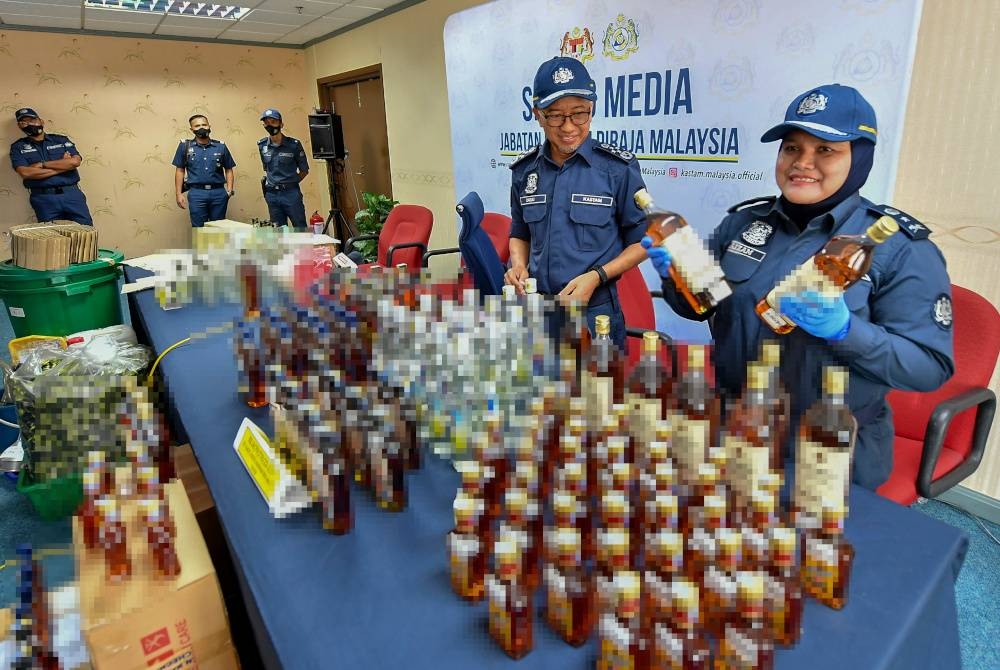 Kastam rampas minuman keras tanpa lesen bernilai RM3.4 juta