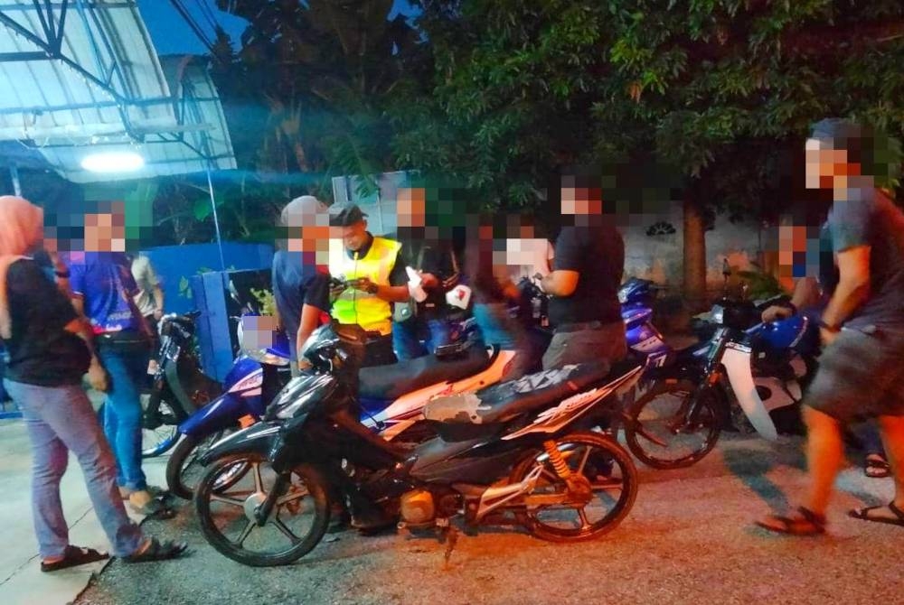 Enam remaja ditahan kerana melakukan aksi wheelie semasa Op Samseng Jalanan melibatkan tiga lokasi berasingan di Kota Bharu, Gua Musang dan Tumpat pada Khamis dan Jumaat lalu.