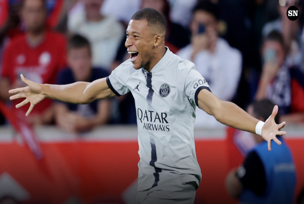 Mbappe beraksi garang apabila meledak hatrik selain mencetak gol sepantas lapan saat ketika membantu PSG menewaskan Lille 7-1 dalam saingan Ligue 1 pada Ahad. - Foto Sporting News