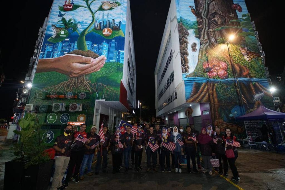 Kempen Jalur Gemilang MPAJ 2022 diadakan di Lorong Ampang Mampan pada Sabtu lalu.